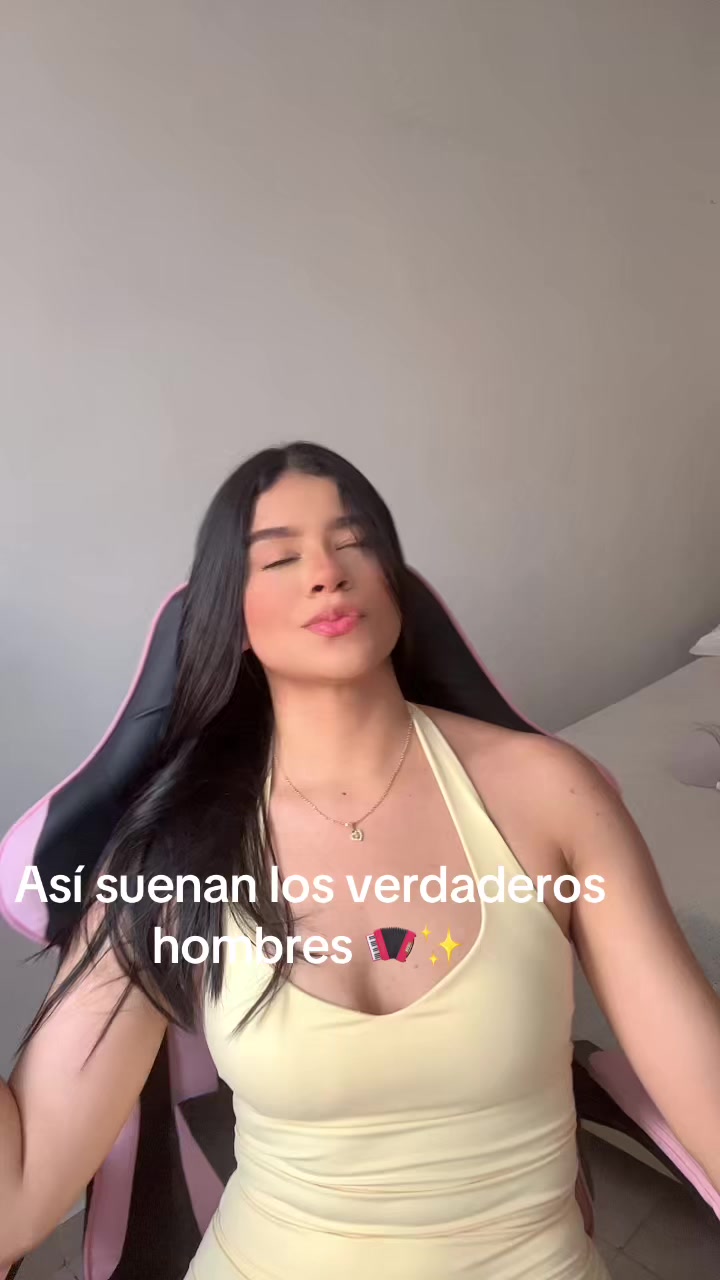@Majo Gonz&aacute;lez 🦋🖤