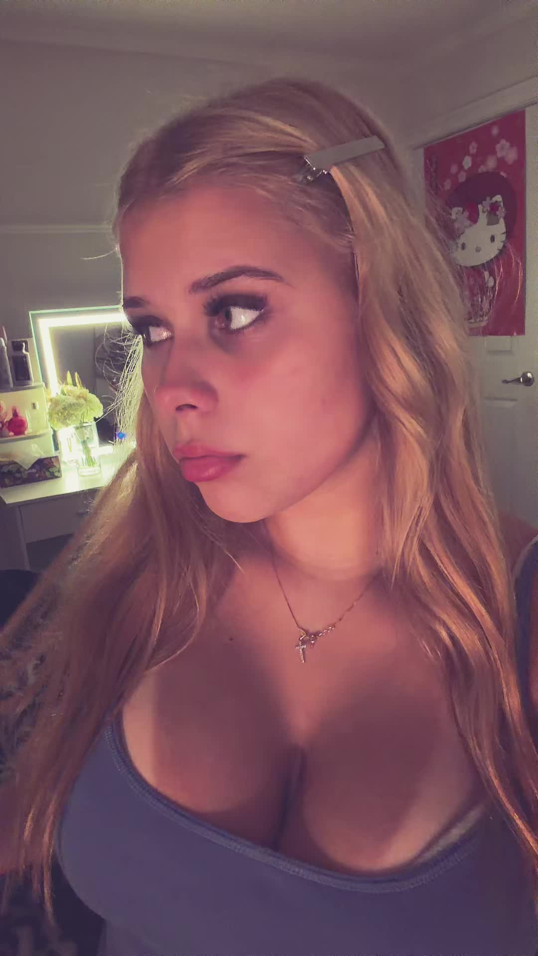 @😶