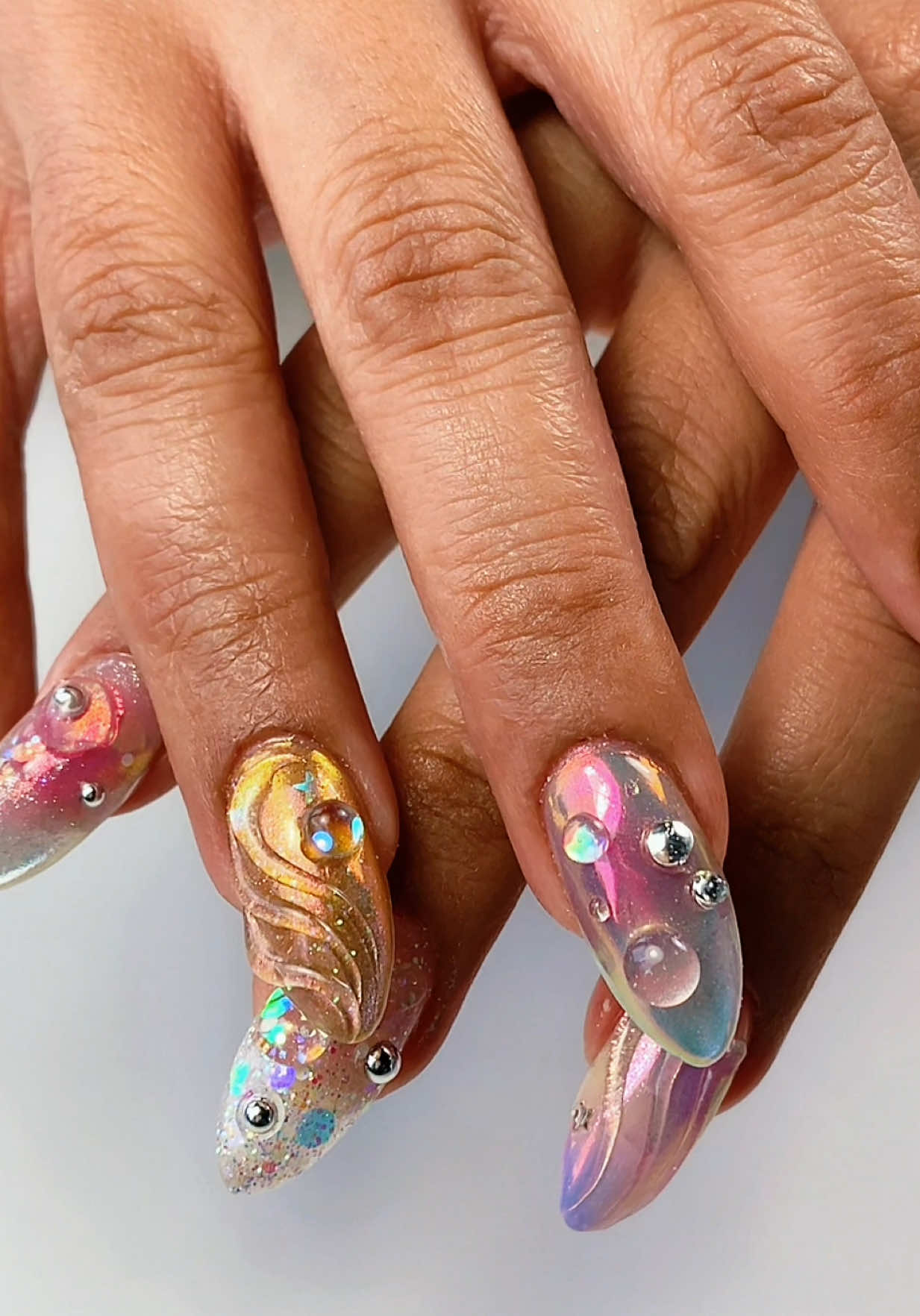 @Mel | Russian Manicurist