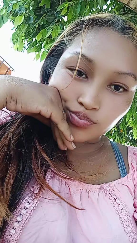 @fabiana 🥰travis Daniels 🥰