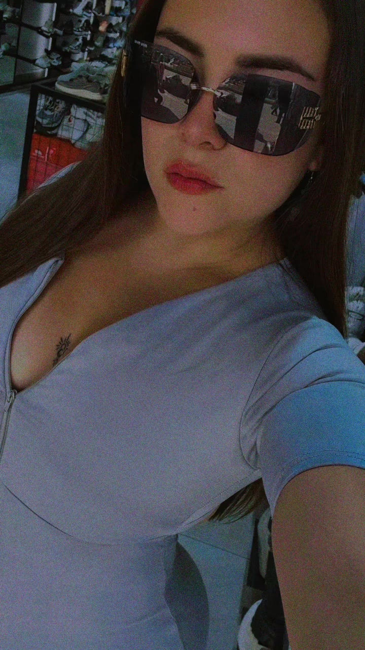 @Brisa Revoredo A