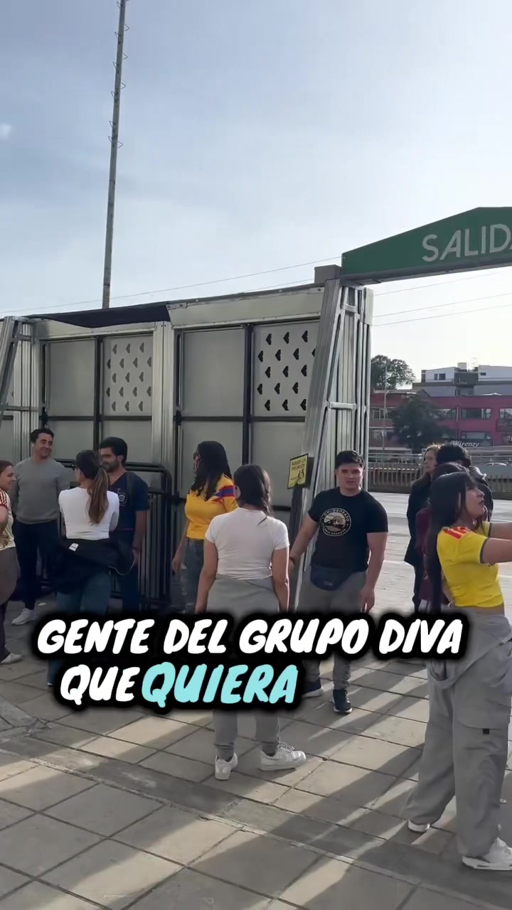 @𝐃 𝐈 𝐕 𝐀 🍯🐝