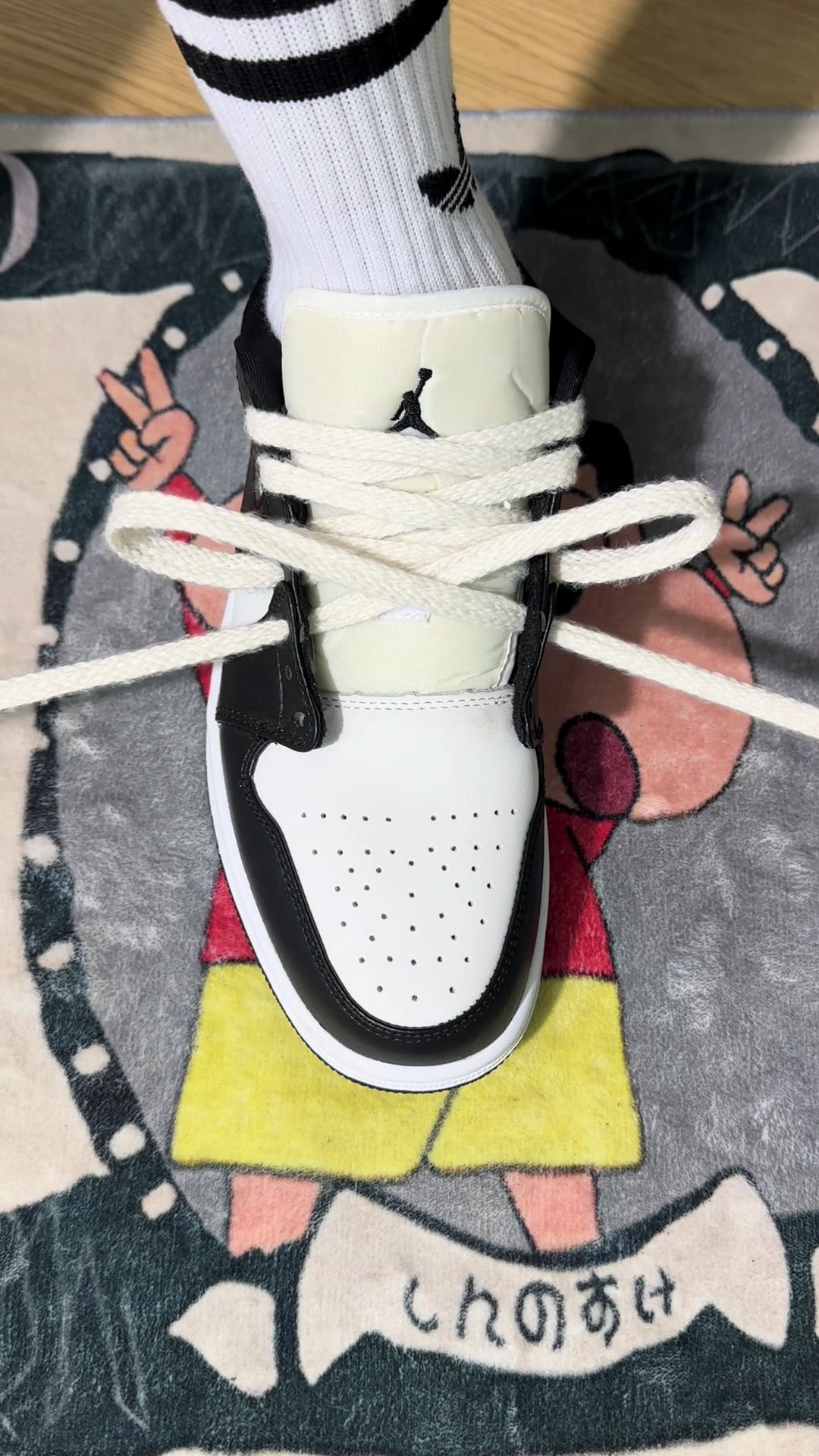 @Sneaker-dây giày