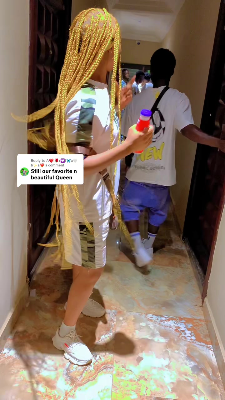@๐ฤลวMÃ๐ฆQÙÊฤÑ๐