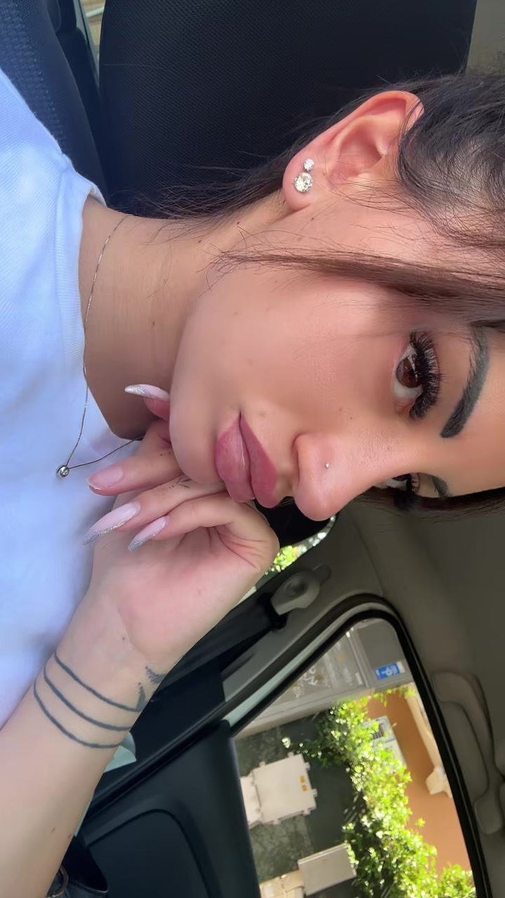 @Deboraarge