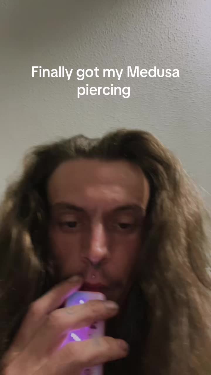 @Ahambonee