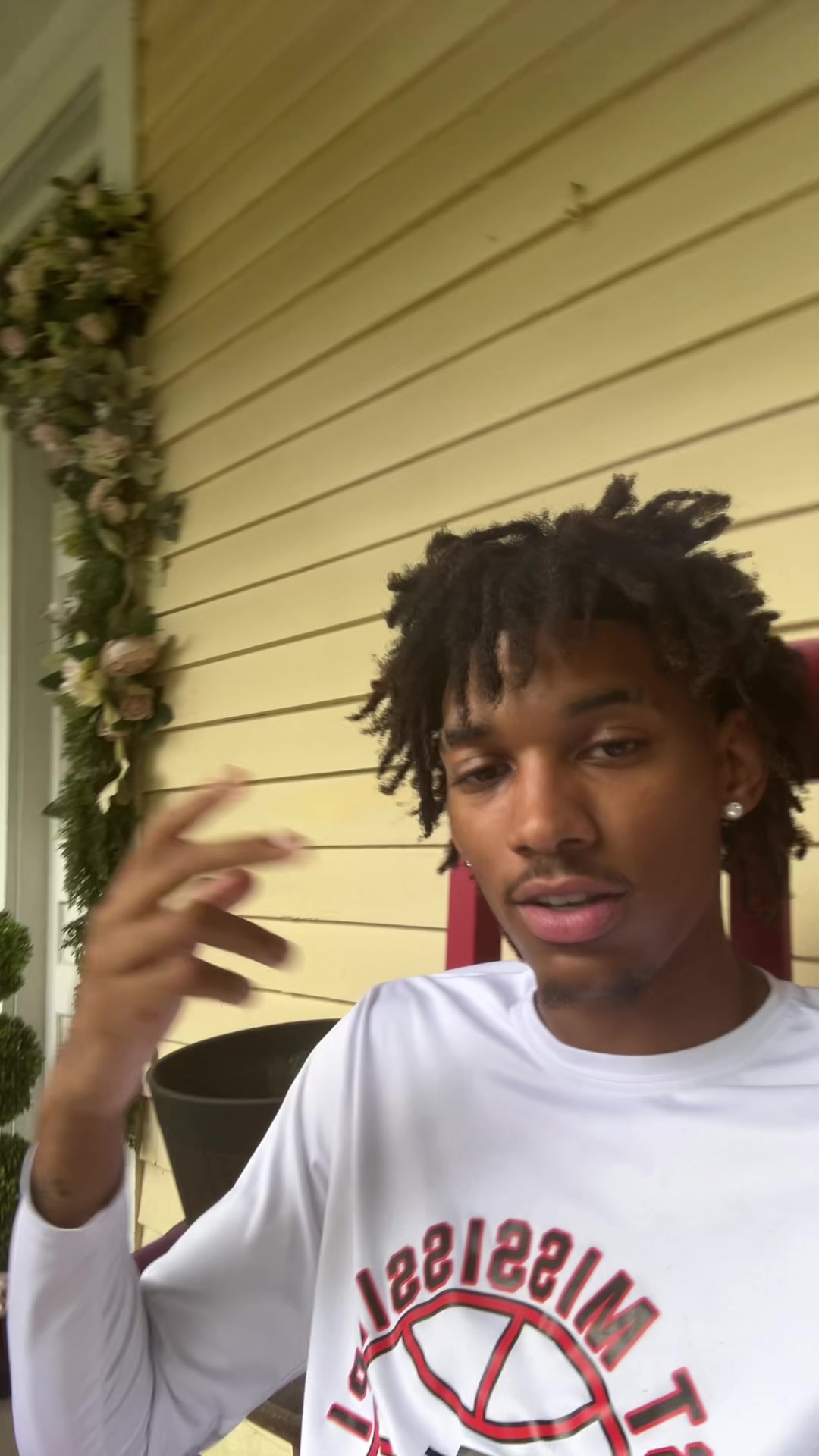 @3