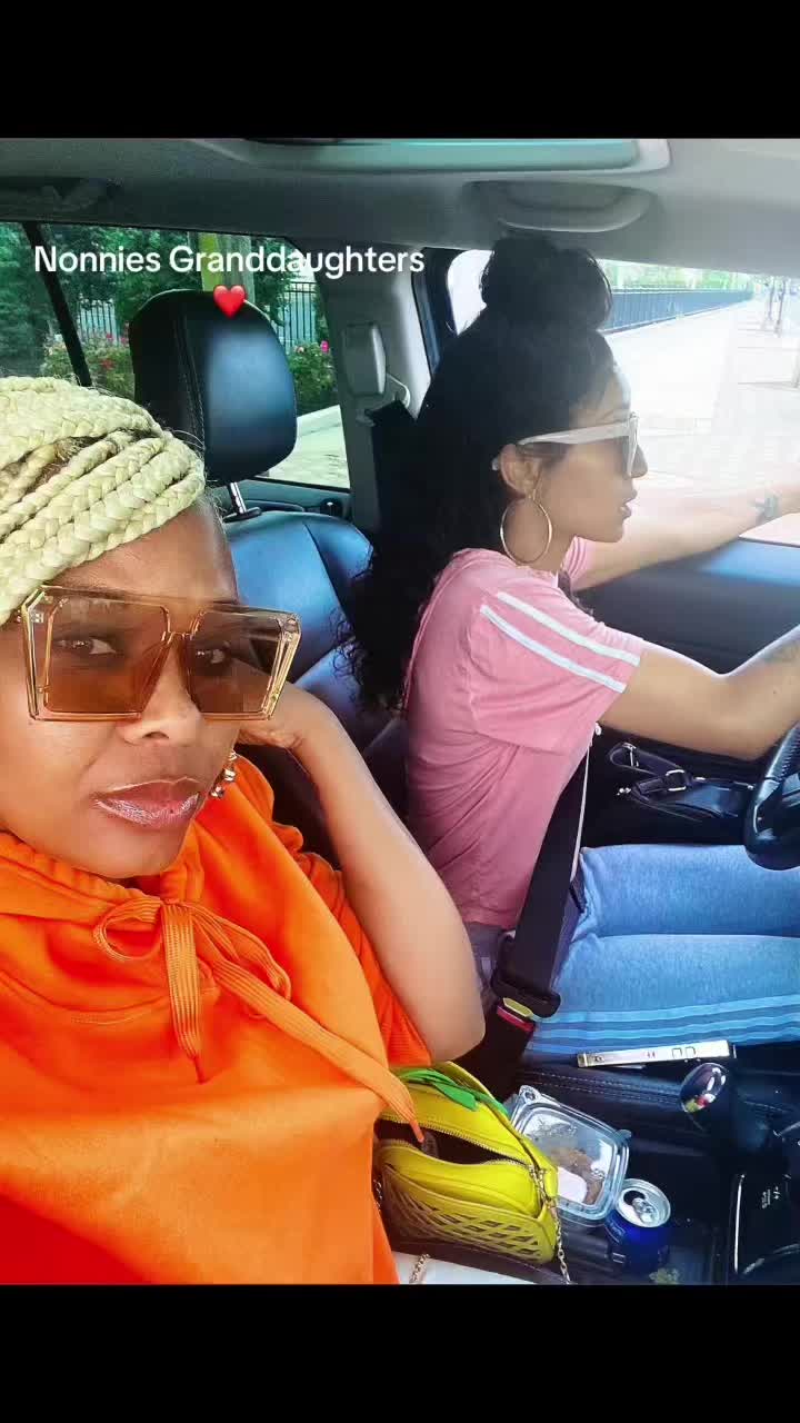@@momislit