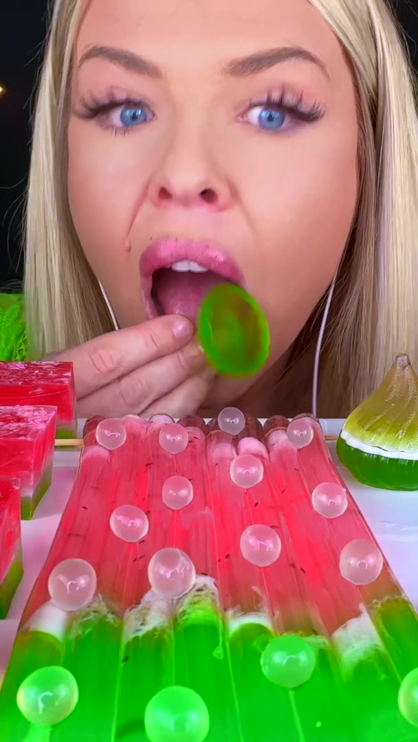 @HunniBee ASMR