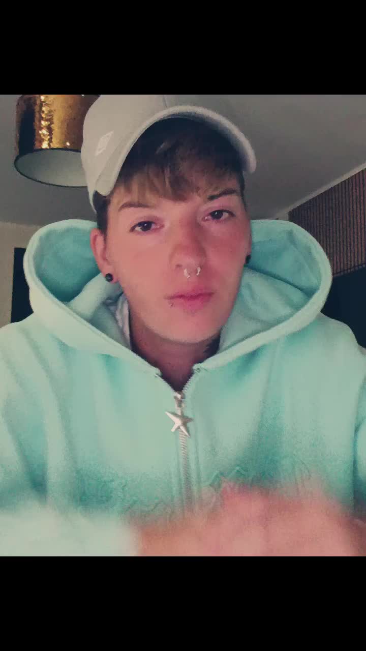 @Kingslowly