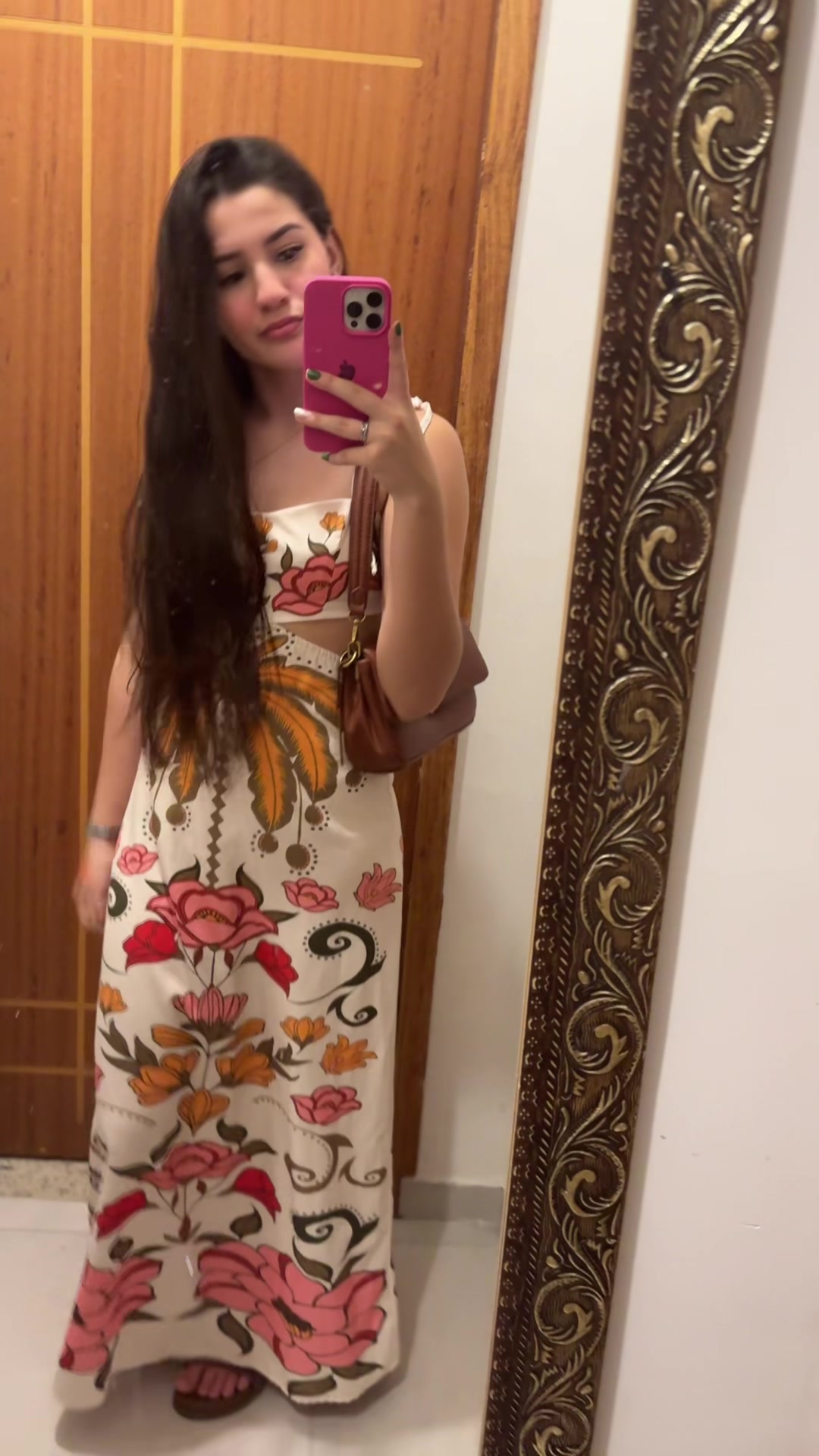 @La&iacute;zaaa