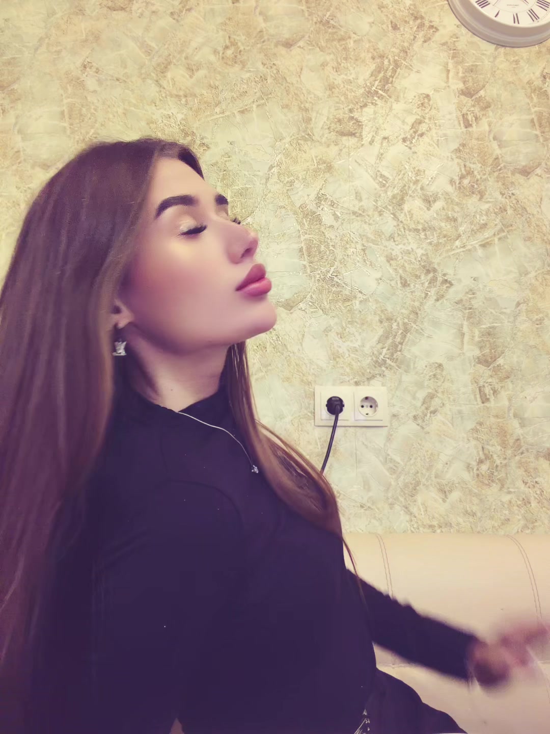 @11llyy777