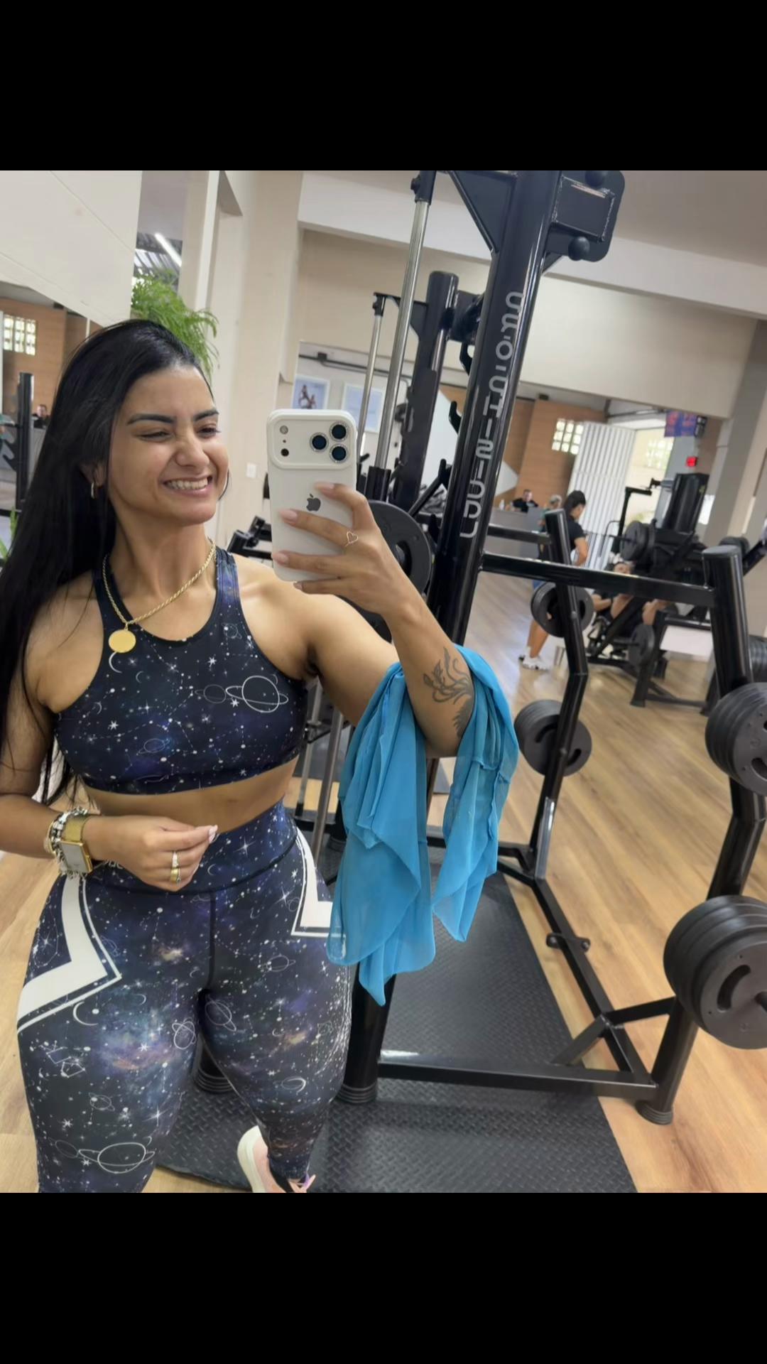@Gabriela Batista