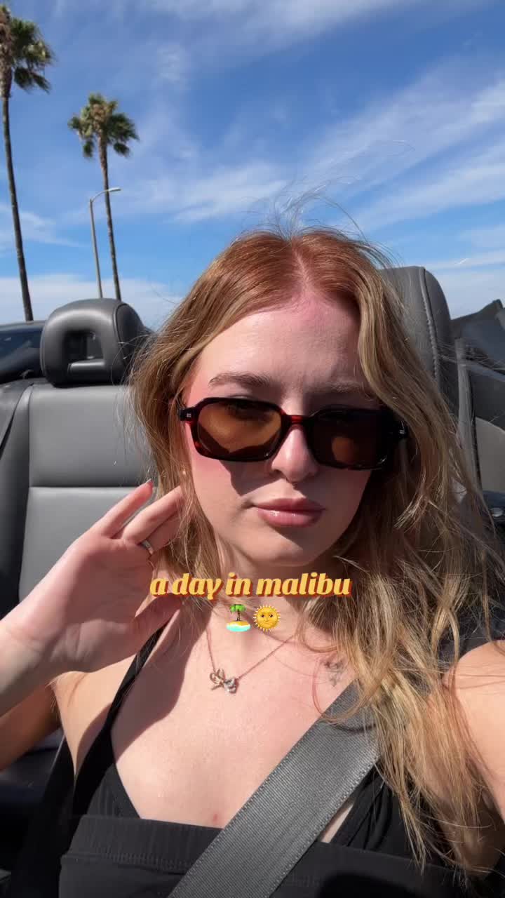 @thejuliannalarsen