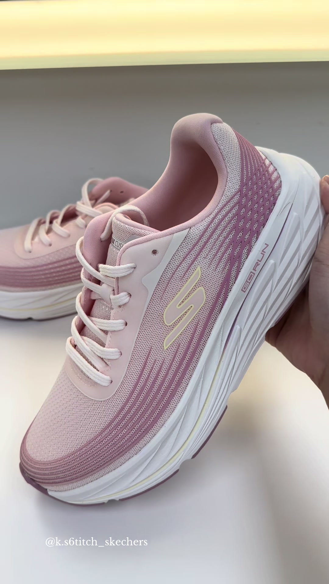 @K.S6titchSkechers