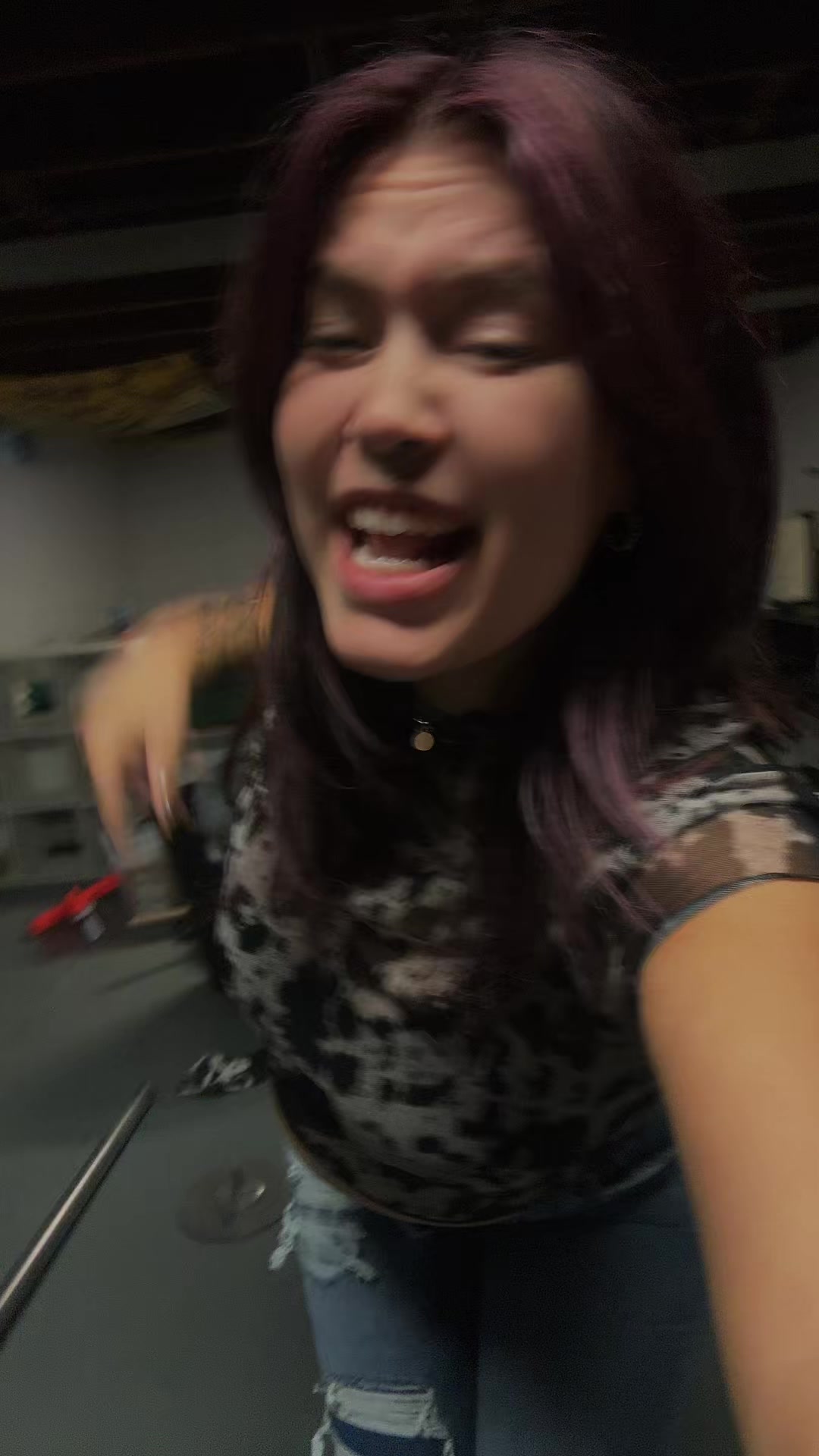 @:P