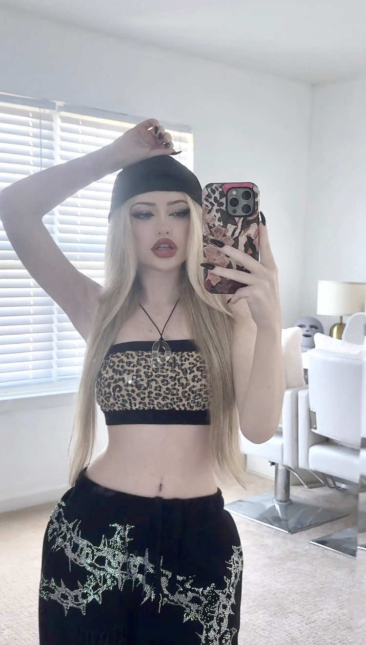 @themadisonreese