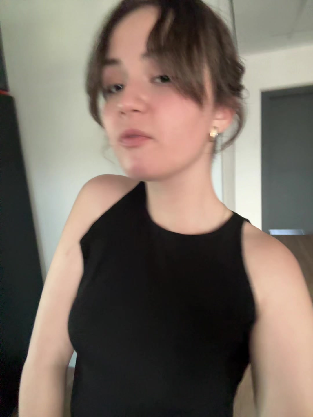 @🧝🏼♀️