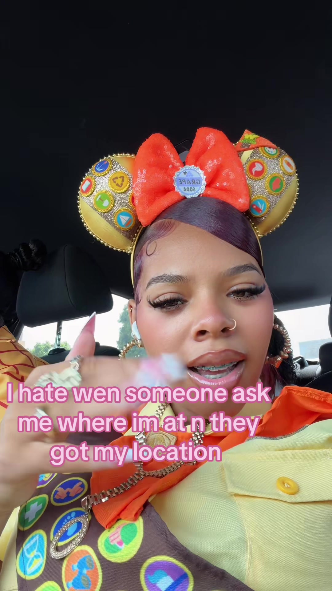 @🚶🏽♀️