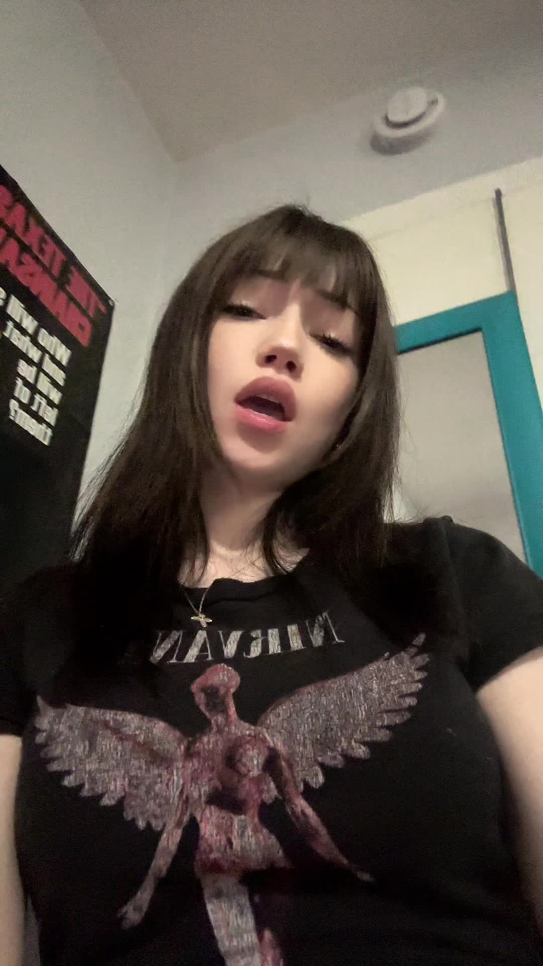 @Lily