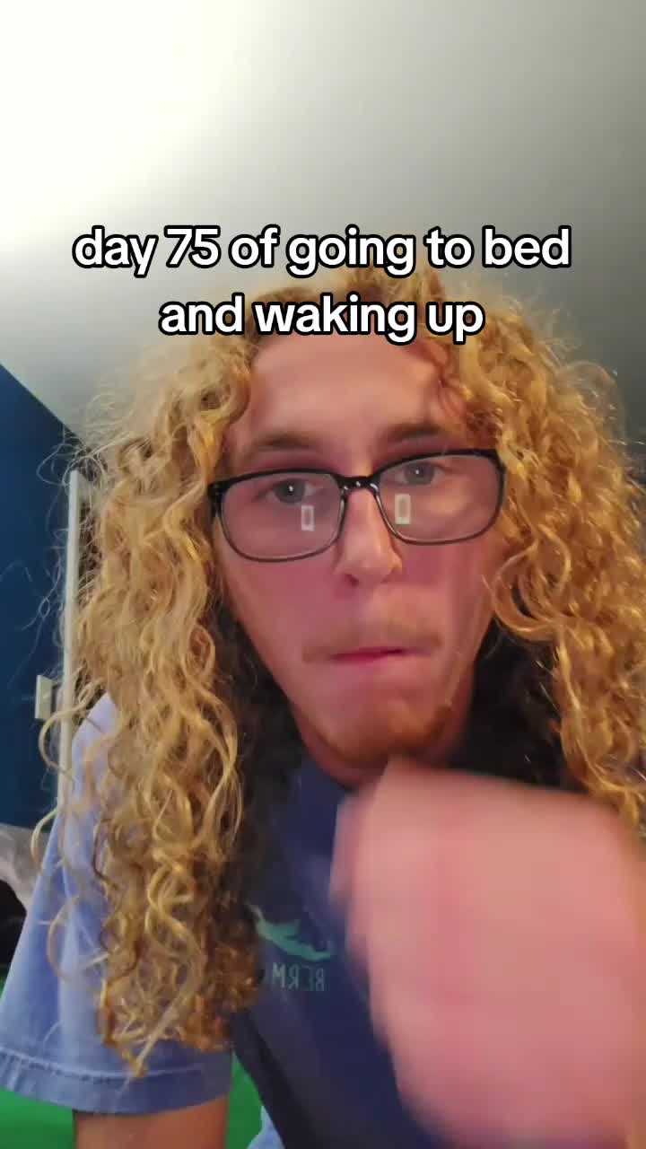 @GoldieGl0cks