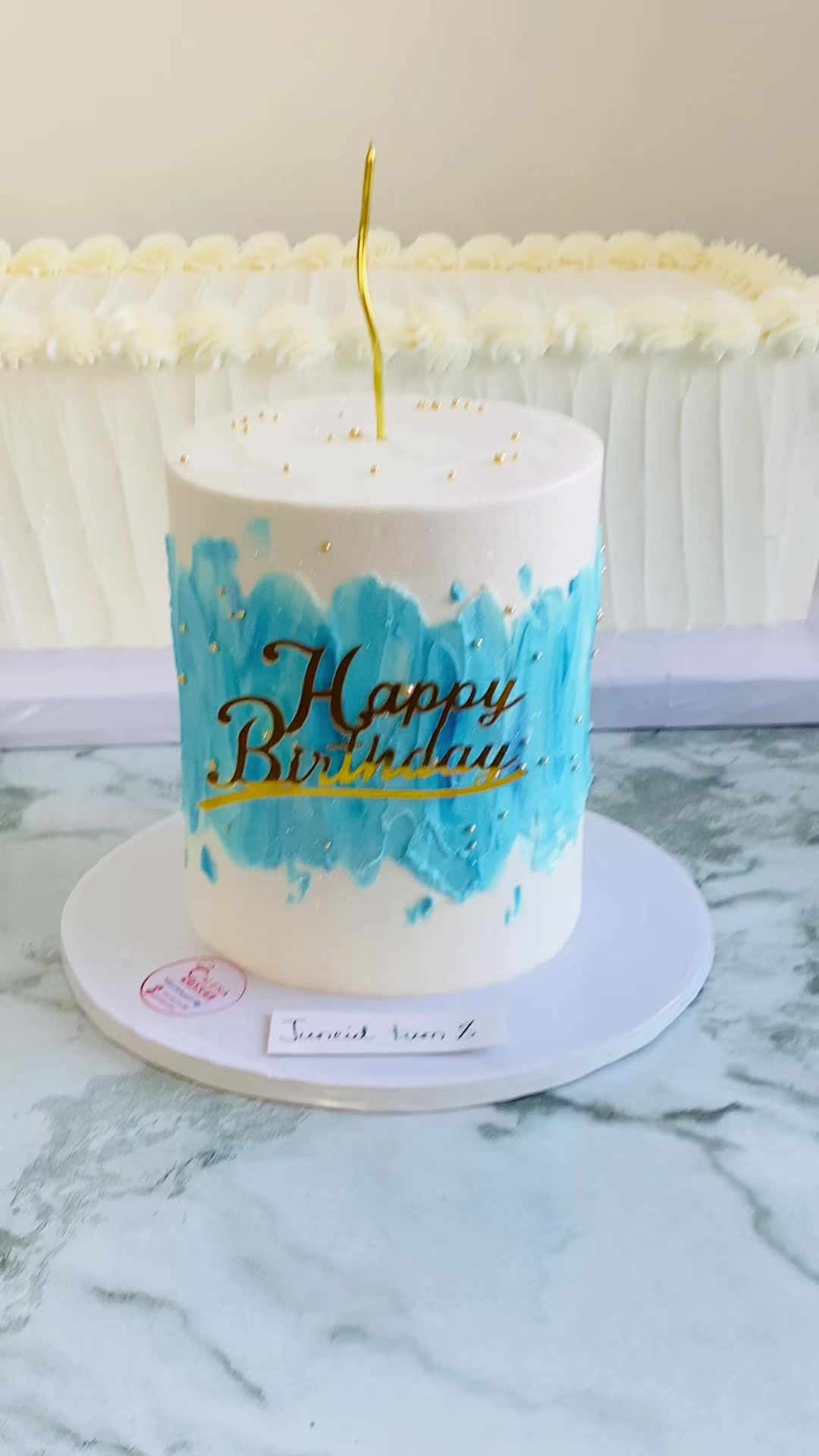 @calesacakes