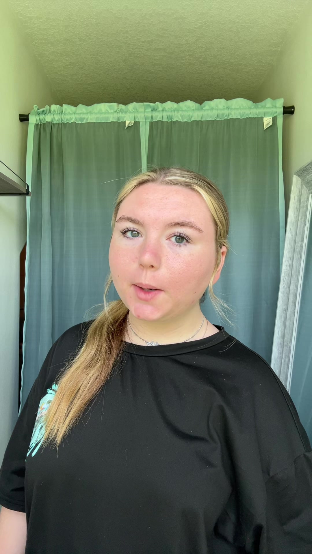 @defnotsydneyrae