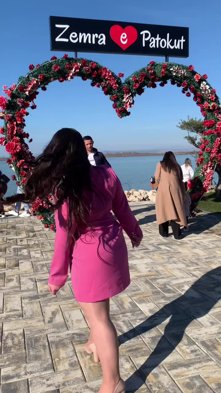 @Aurela_ela