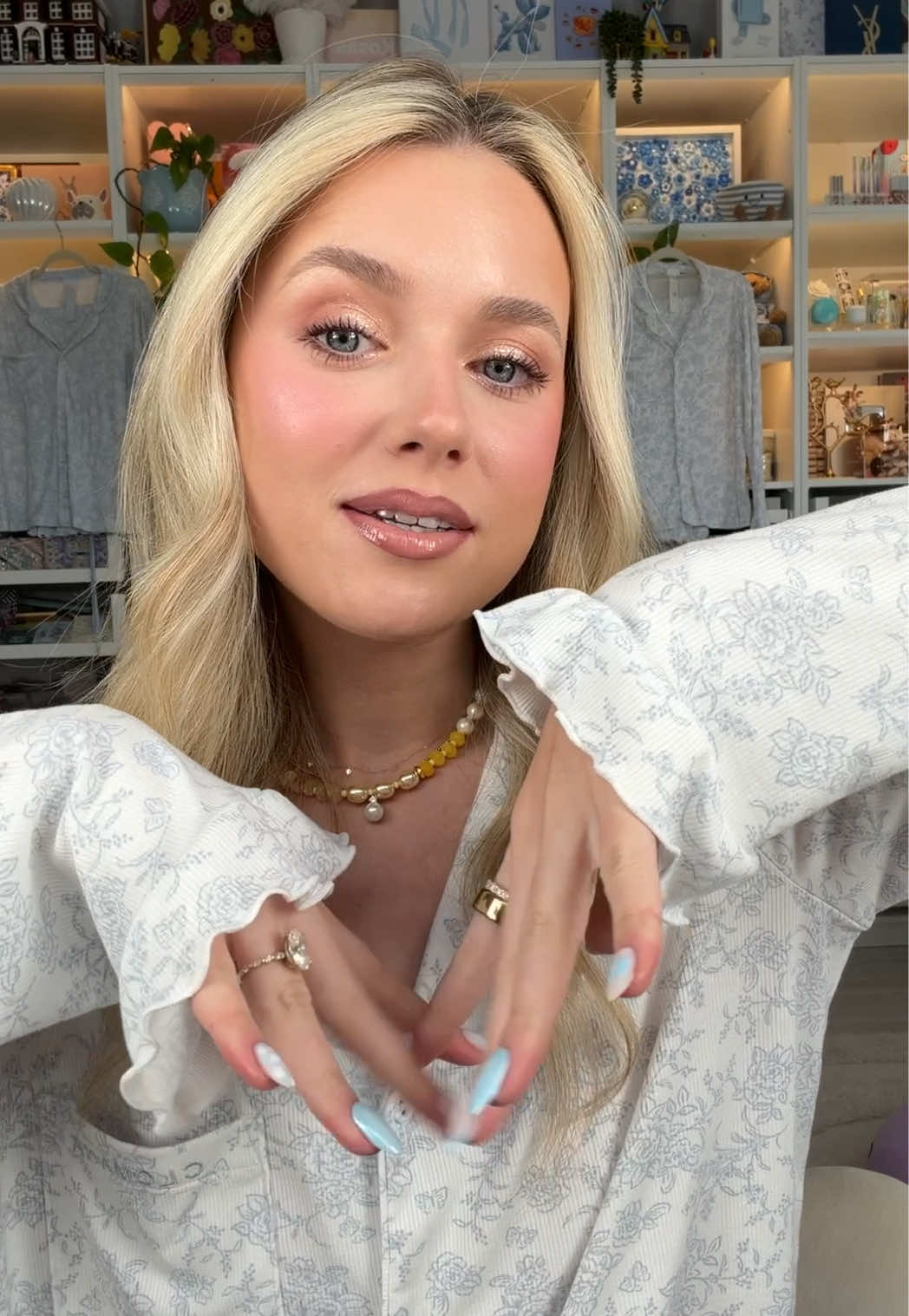 @Yana ✨