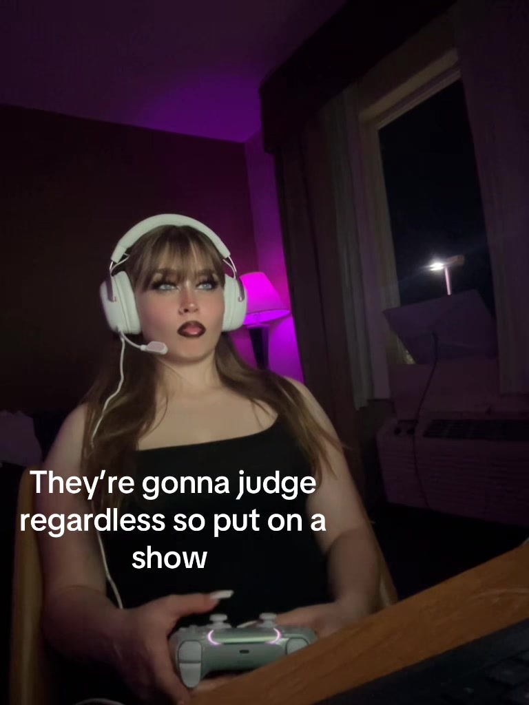 @♚𝕮𝖊𝖗𝖙𝖎𝖋𝖎𝖊𝖉𝖖𝖚𝖊𝖊𝖓♚