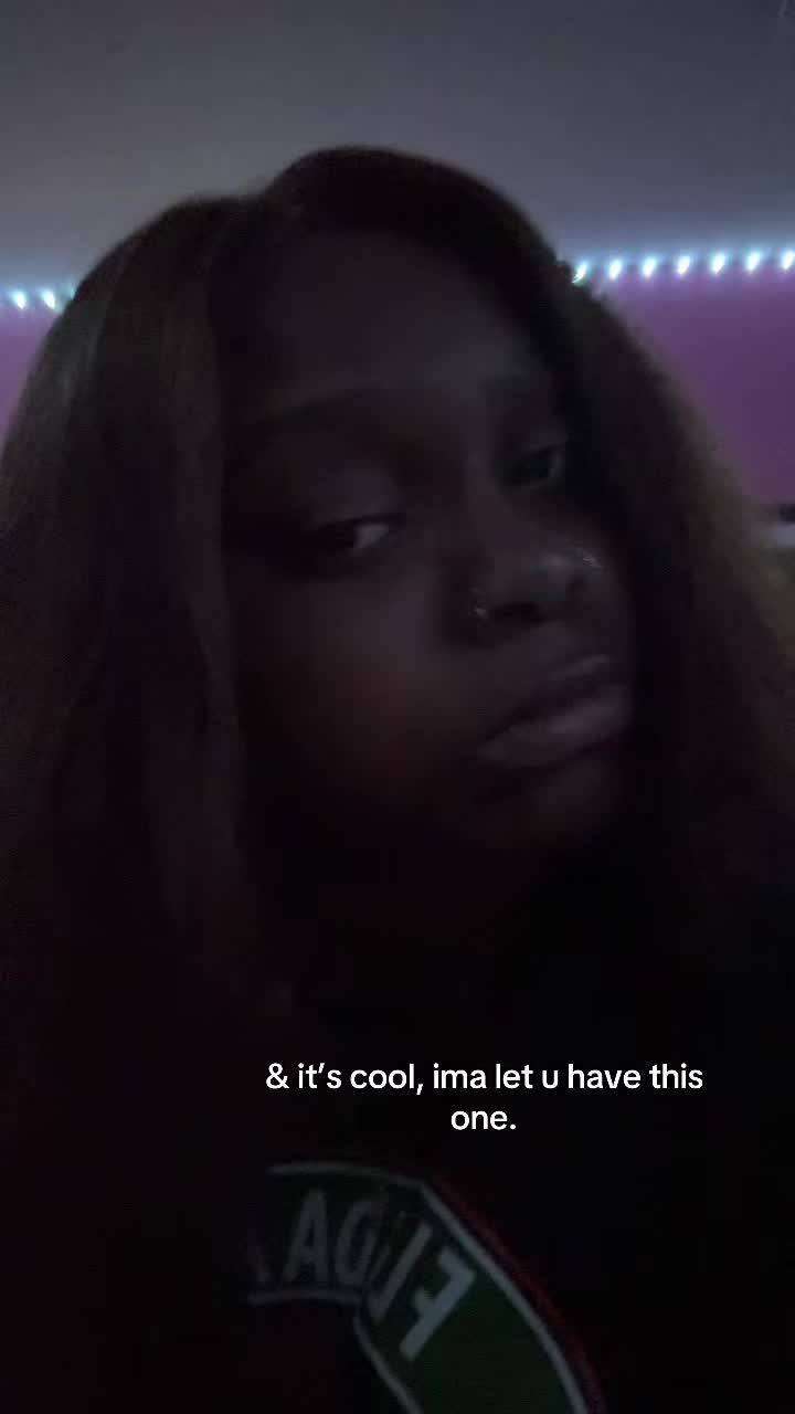 @𖣂