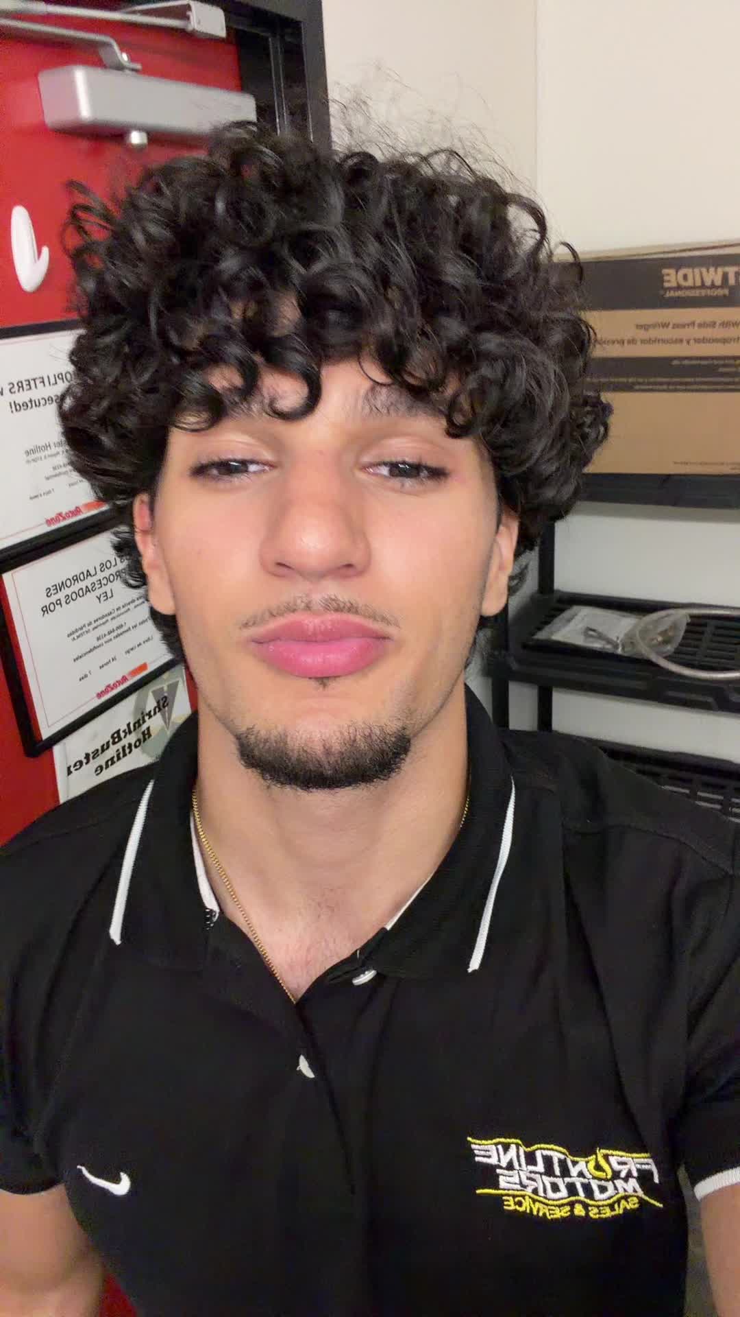 @IG: adqm.j
