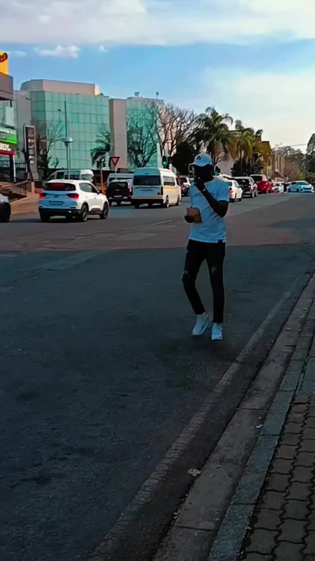 @Le_KaTalyZer 💣🧨✨️