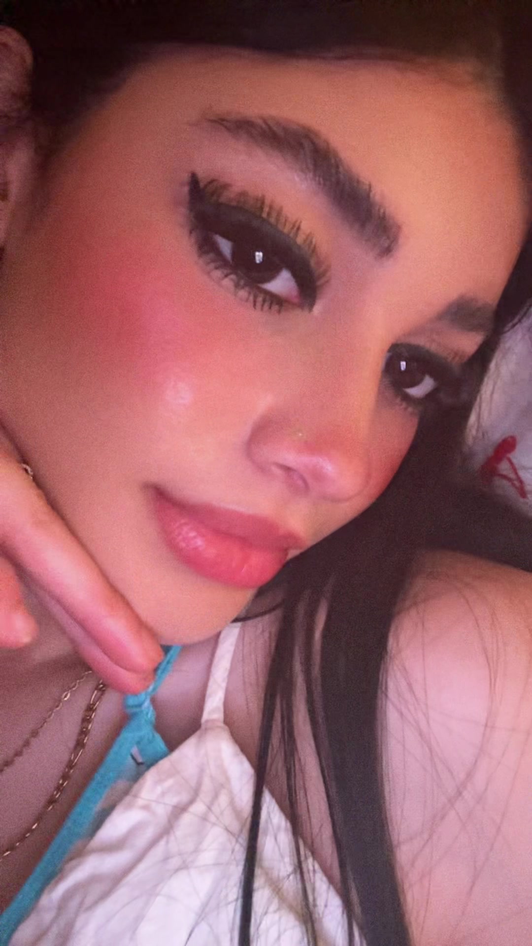 @Bombshell.com🐬🦋🎨💘💎