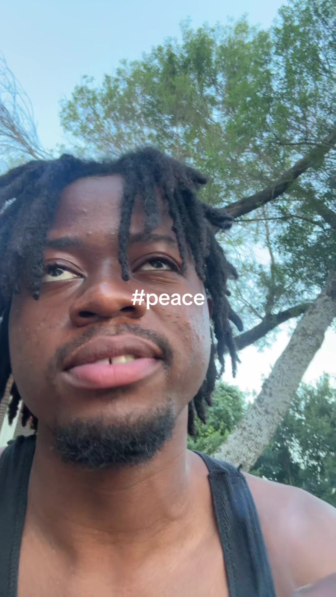@moyoezzy