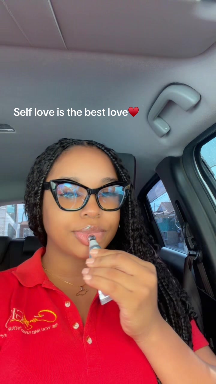 @Candy_Cakeface