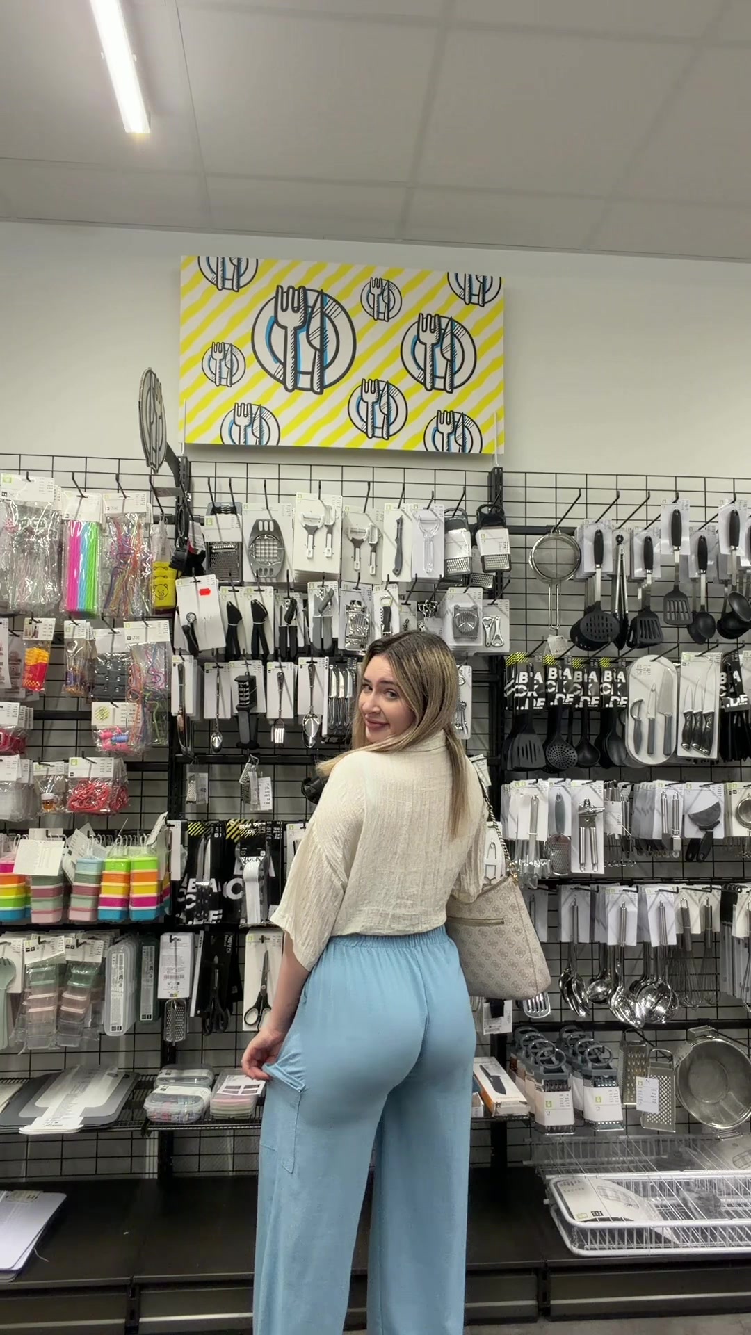 @itsviktoria