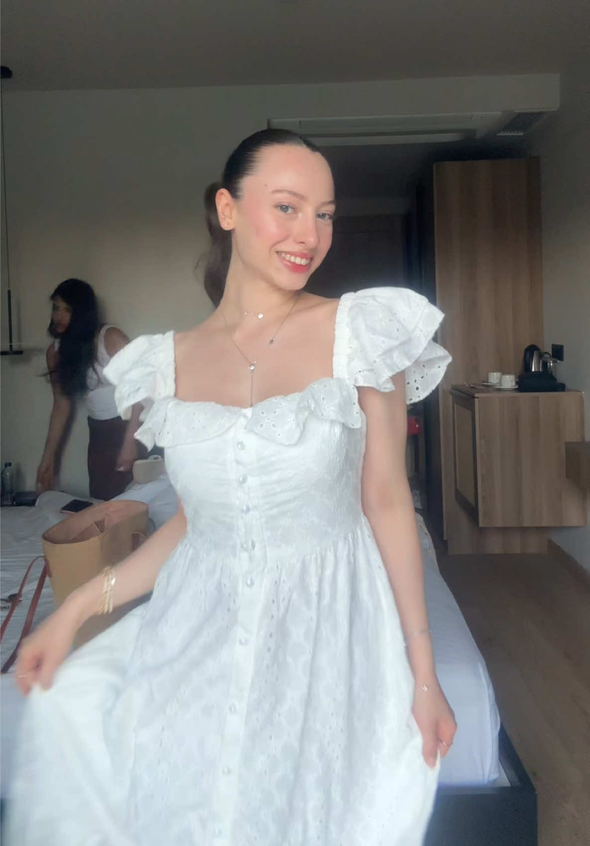 @azracerenguness