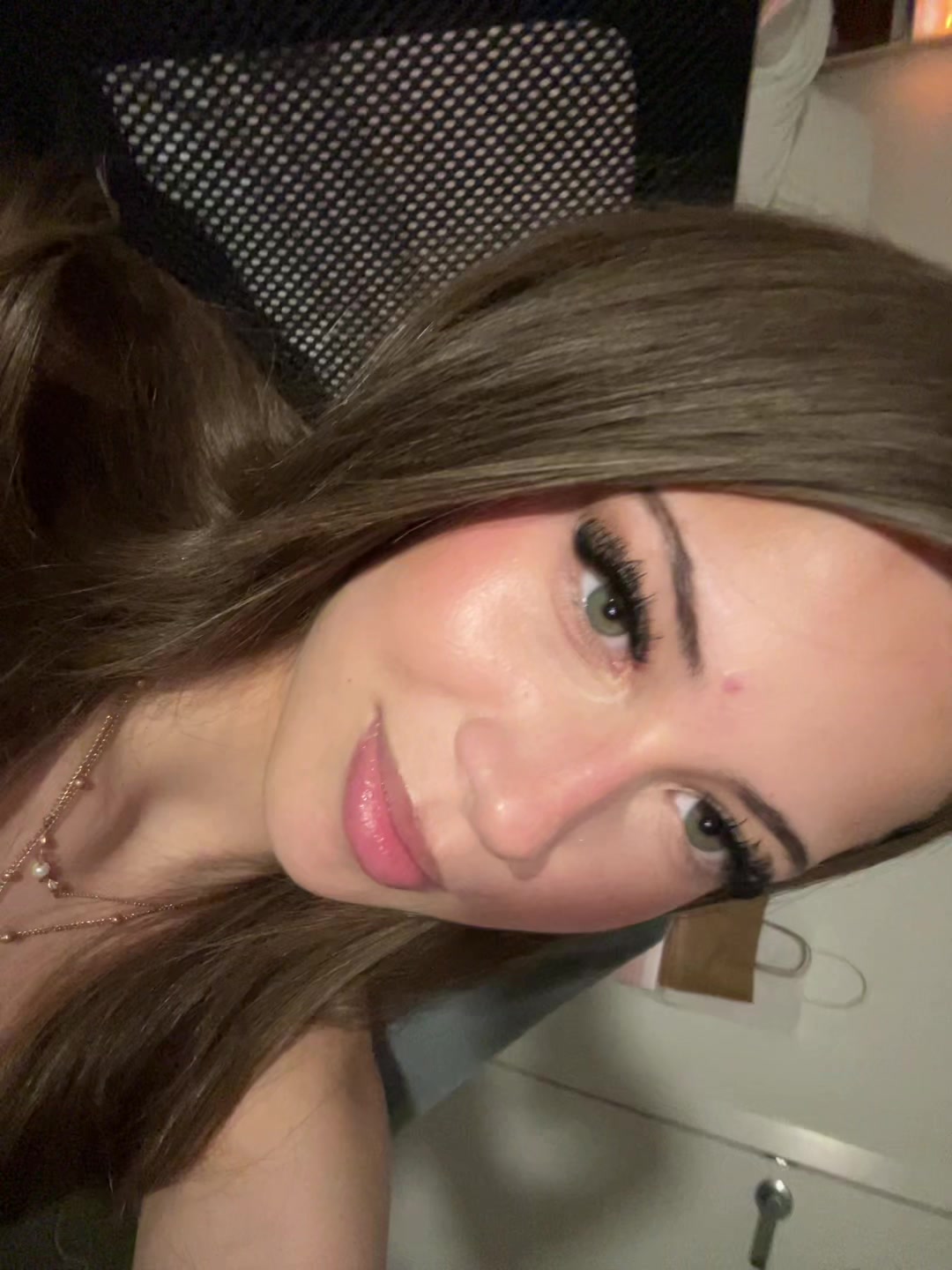 @𝒜𝓊𝓃𝓉𝒾𝑒 𝒜𝓂𝒷𝑒𝓇🌻