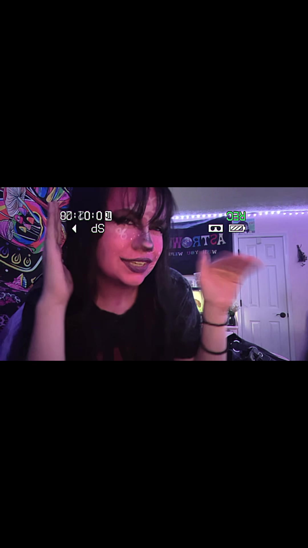 @Emi