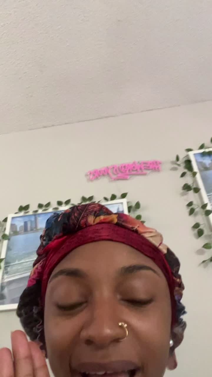 @Asha G / CLT content creator