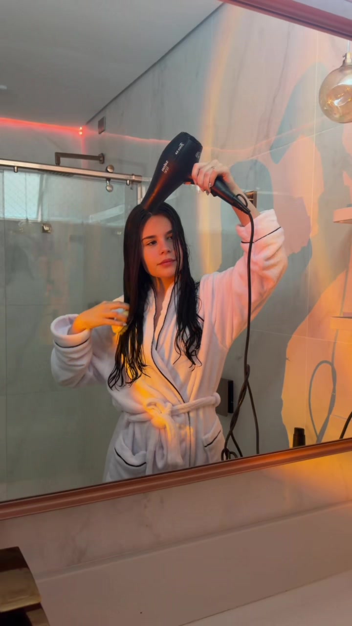 @Luara