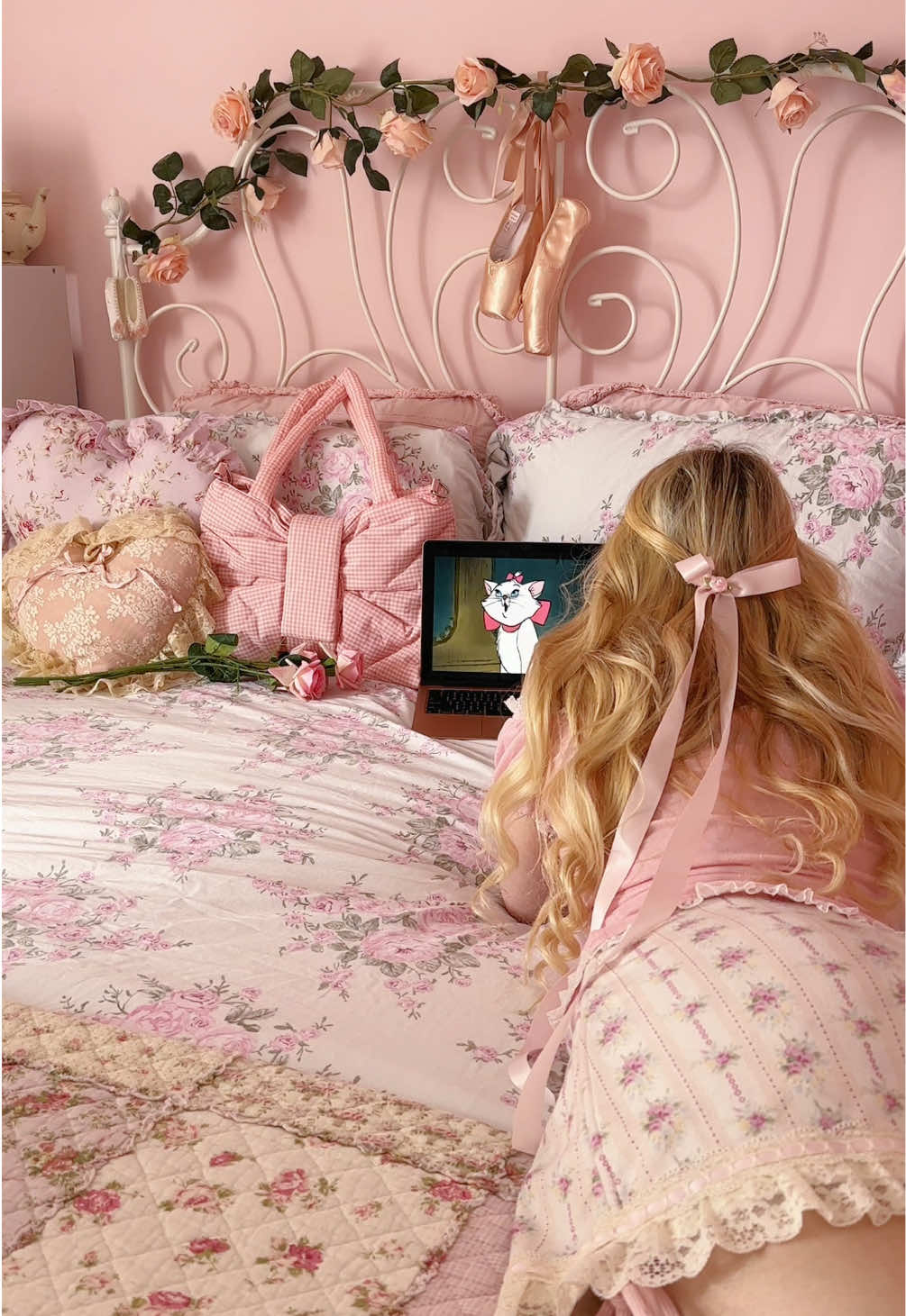 @𝓡𝓸🎀🩷