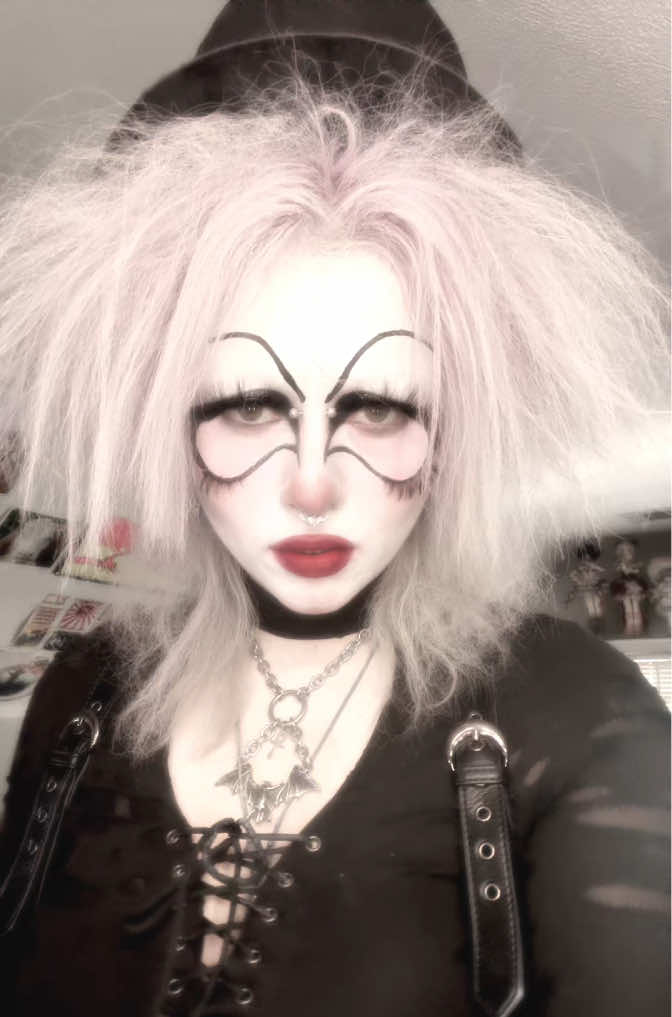 @dollygoth666