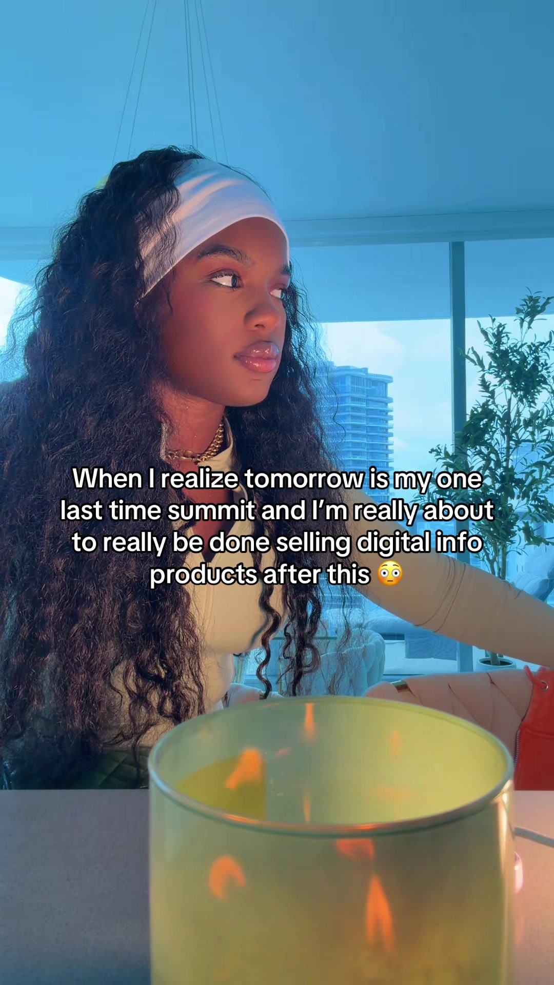 @thearielpryor