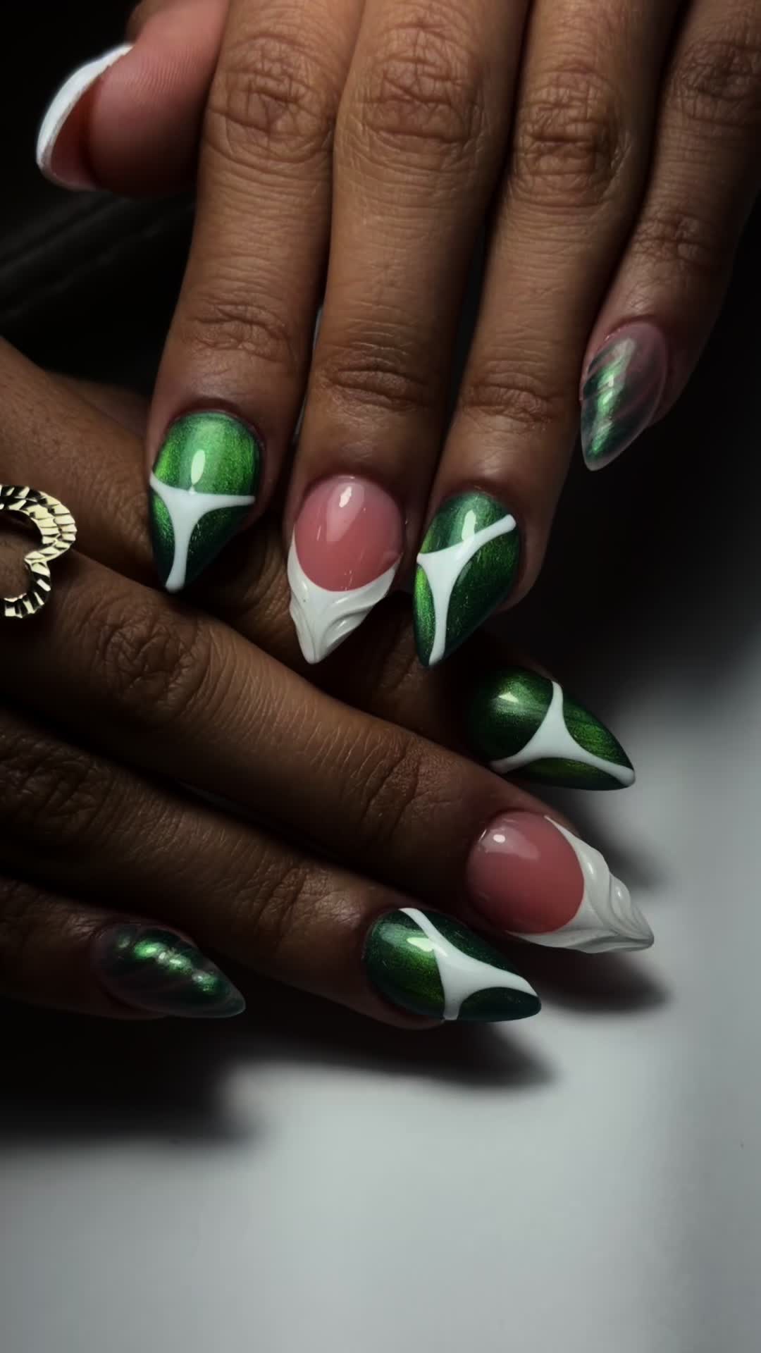 @NailswithTeena