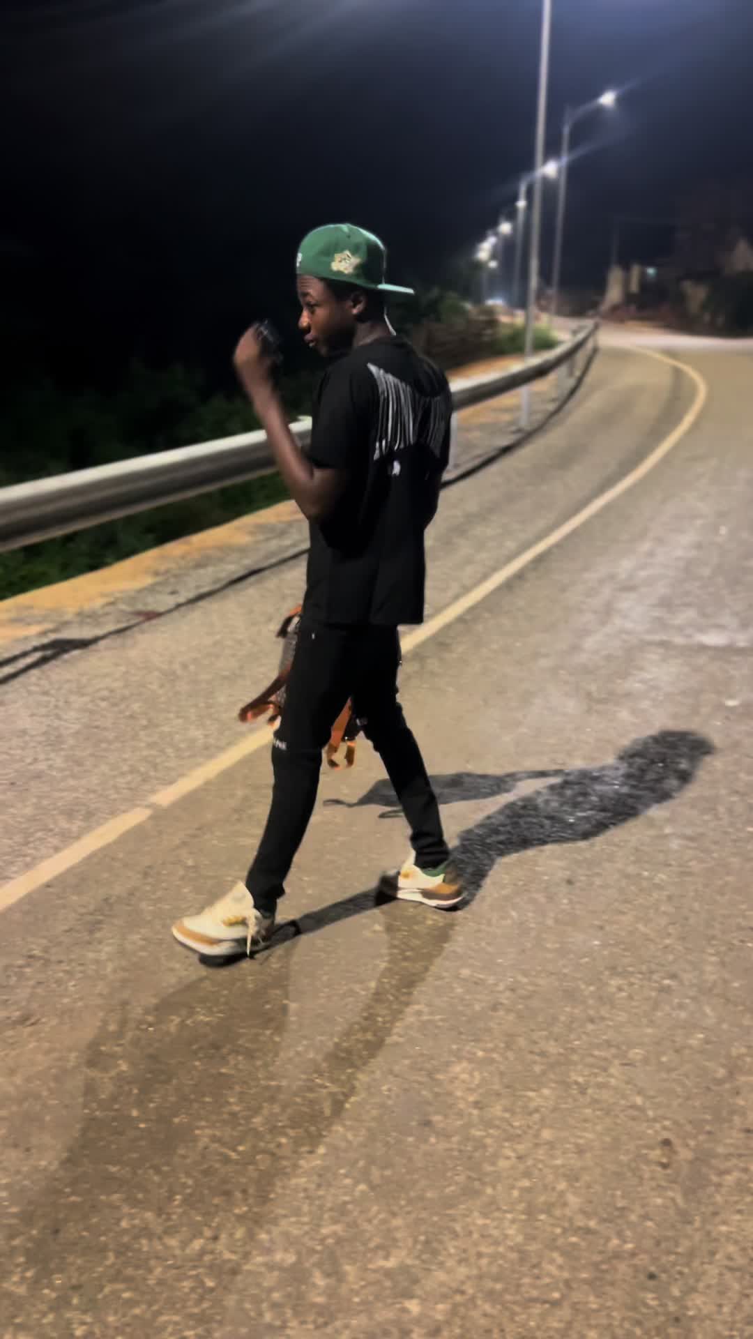 @38 BABY💚🌴🦍