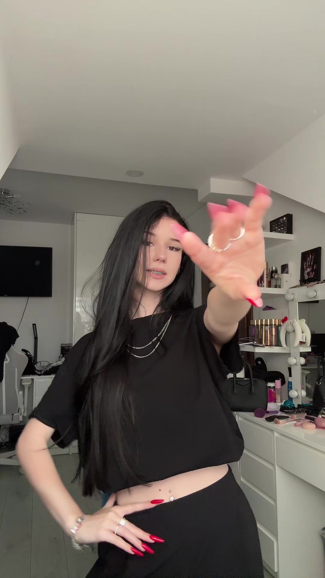 @IG:kjanvs