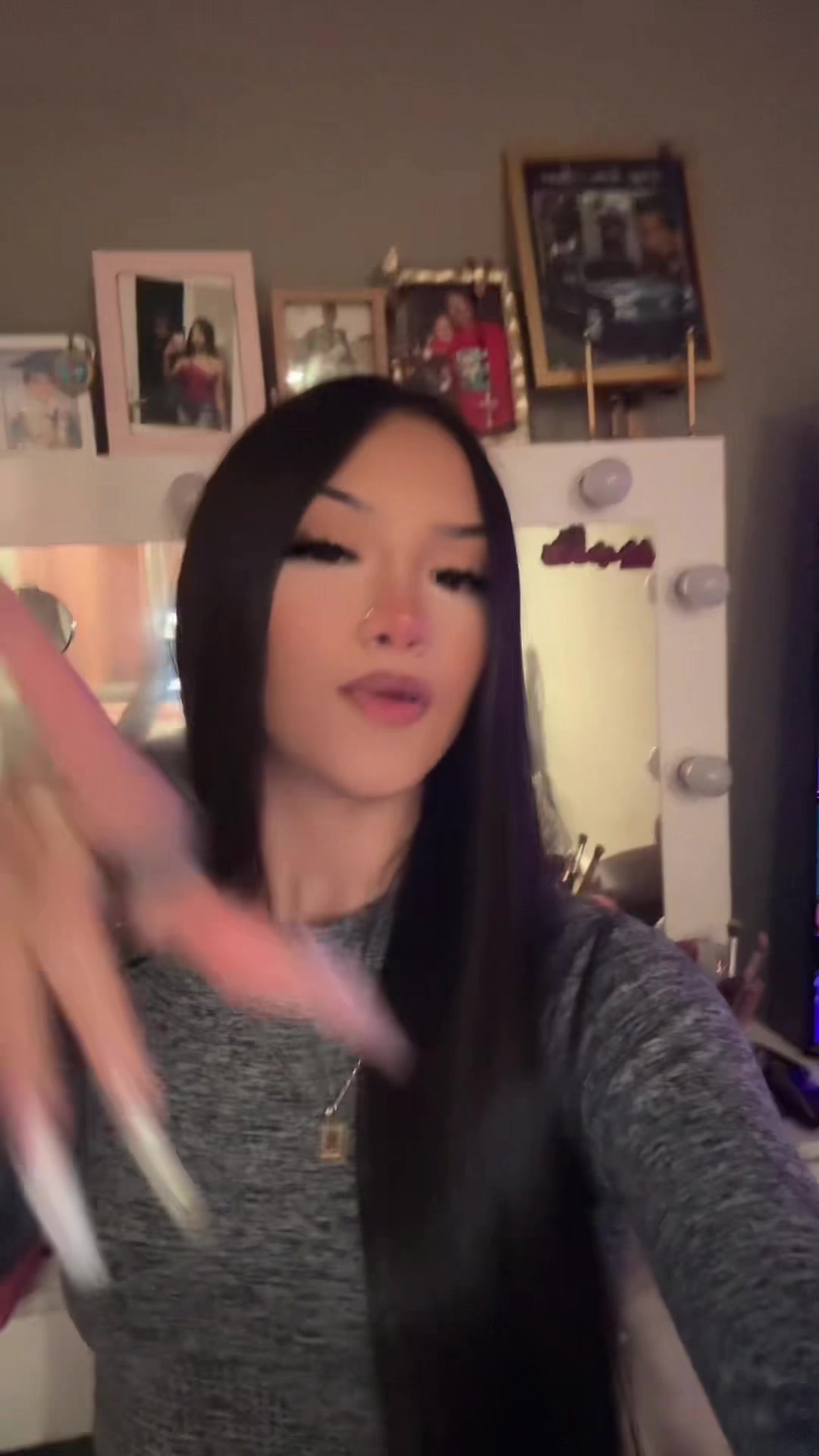 @𝒮