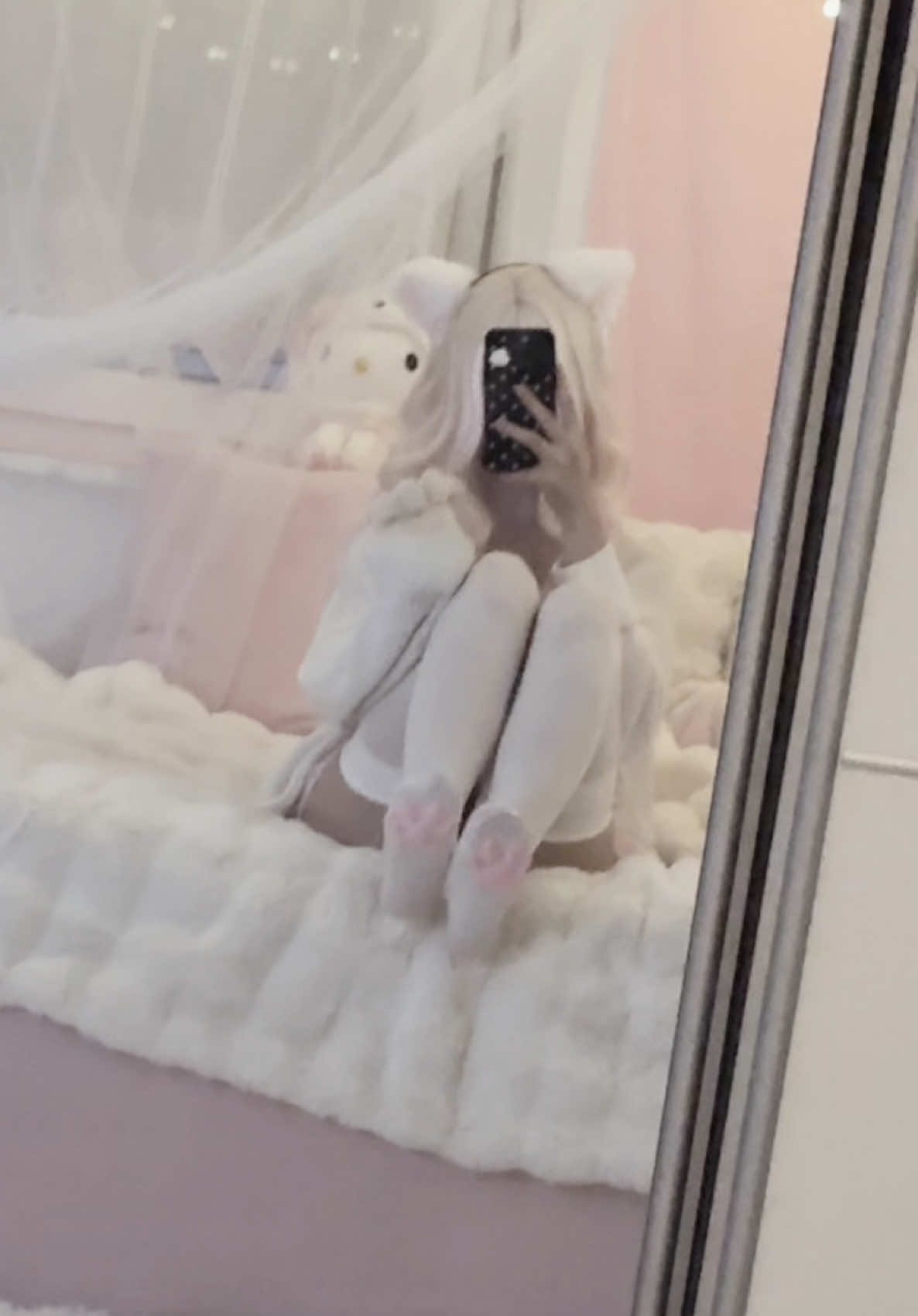 @~:~